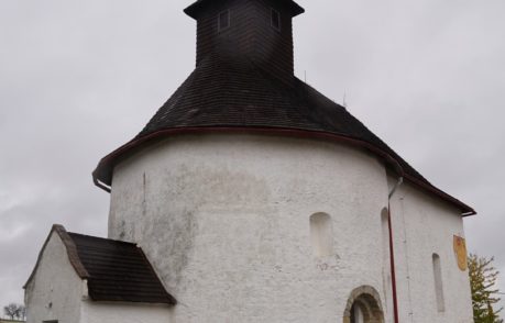 Opevněný areál s kostelem sv. Máří Magdalény v Šebkovicích