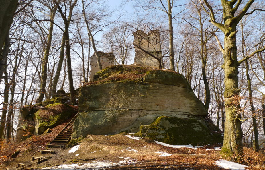 Hrad Děvín a těžba železných rud