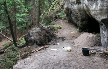 Archeologické lokality na západním úpatí Kozákova
