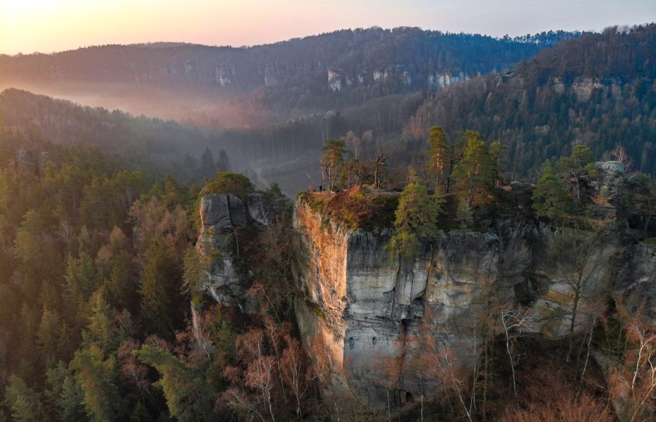Za pískovcovým fenoménem Českého ráje: Archeologie Příhrazských skal I